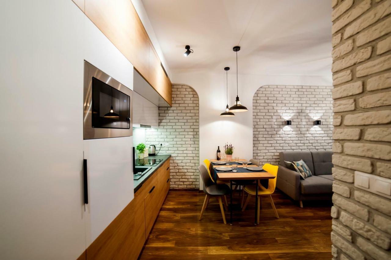Urban Apart Uniejow Apartment Exterior photo